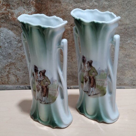 Vintage Pair Vase Flare Ruffled Top Curved Handles Painted Couple - Picture 4 of 12